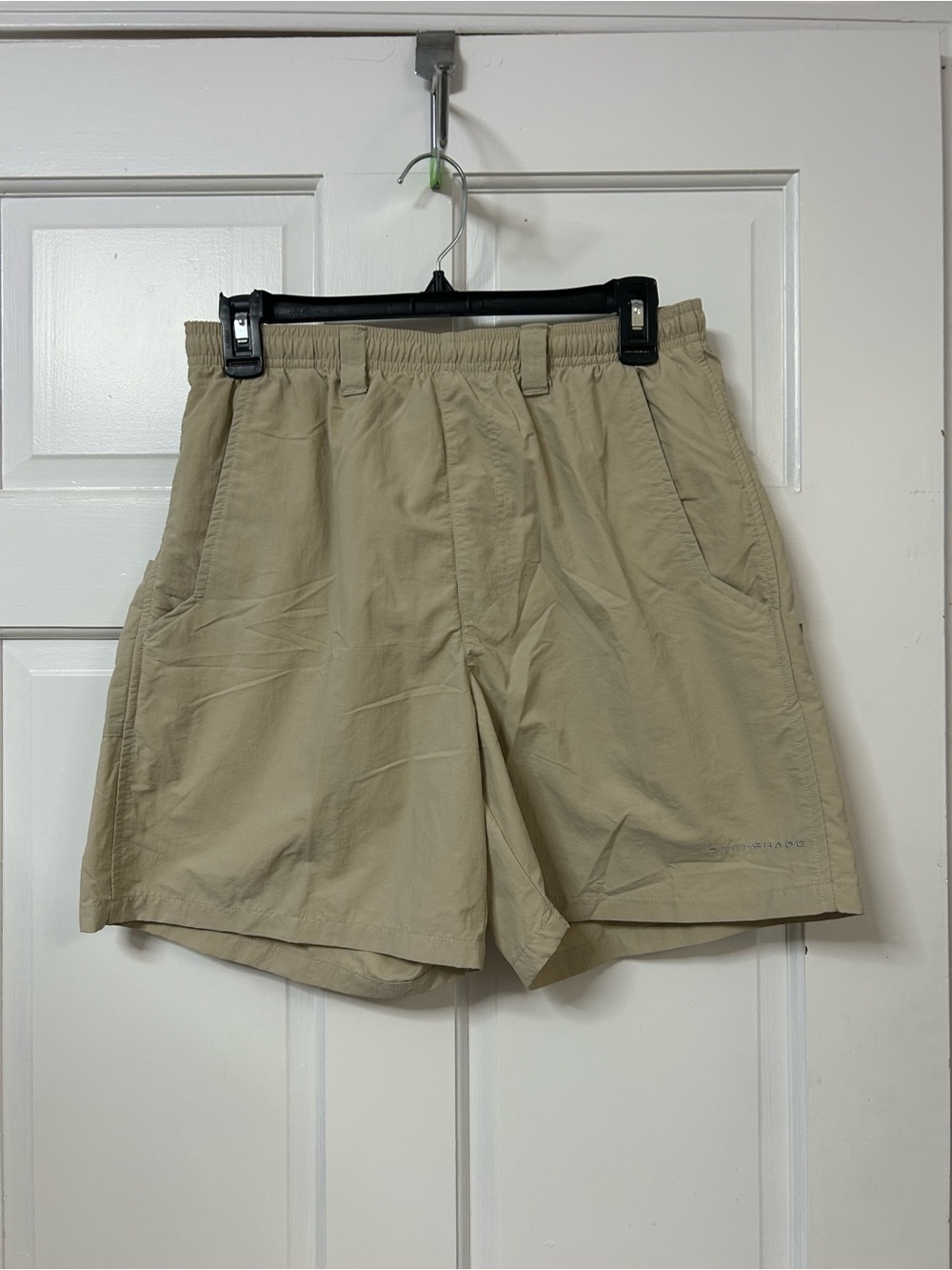 Columbia Beige Athletic Outdoor Shorts